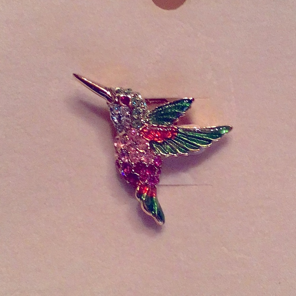 New Mulit colored Hummingbird tie tac pin. Goldtone Swavorski crystals & enamel - Picture 5 of 6